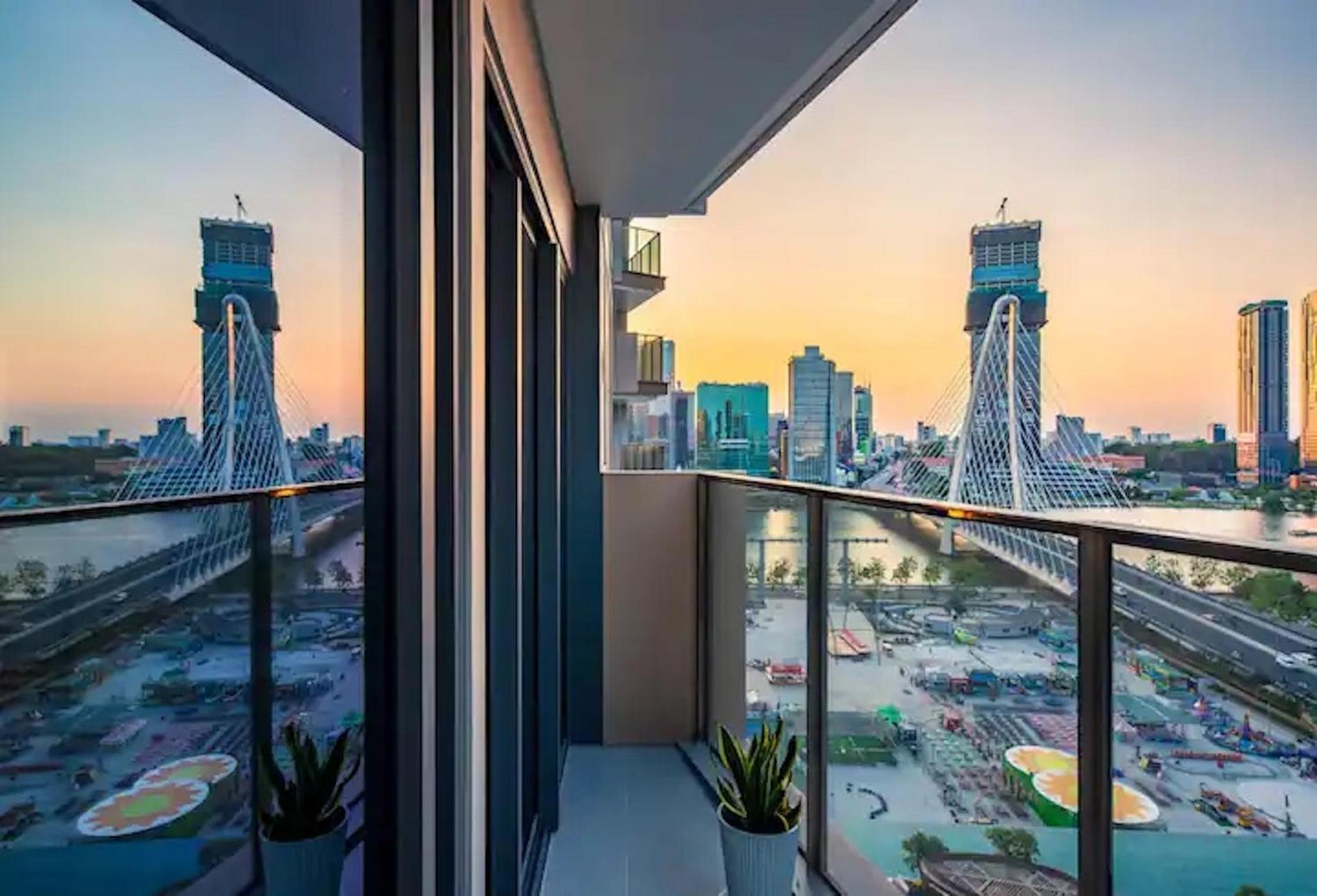 The Opera Apartment Cental Saigon Free Pool-Gym-Sauna Room- Golf Mini Ciudad Ho Chi Minh  Exterior foto
