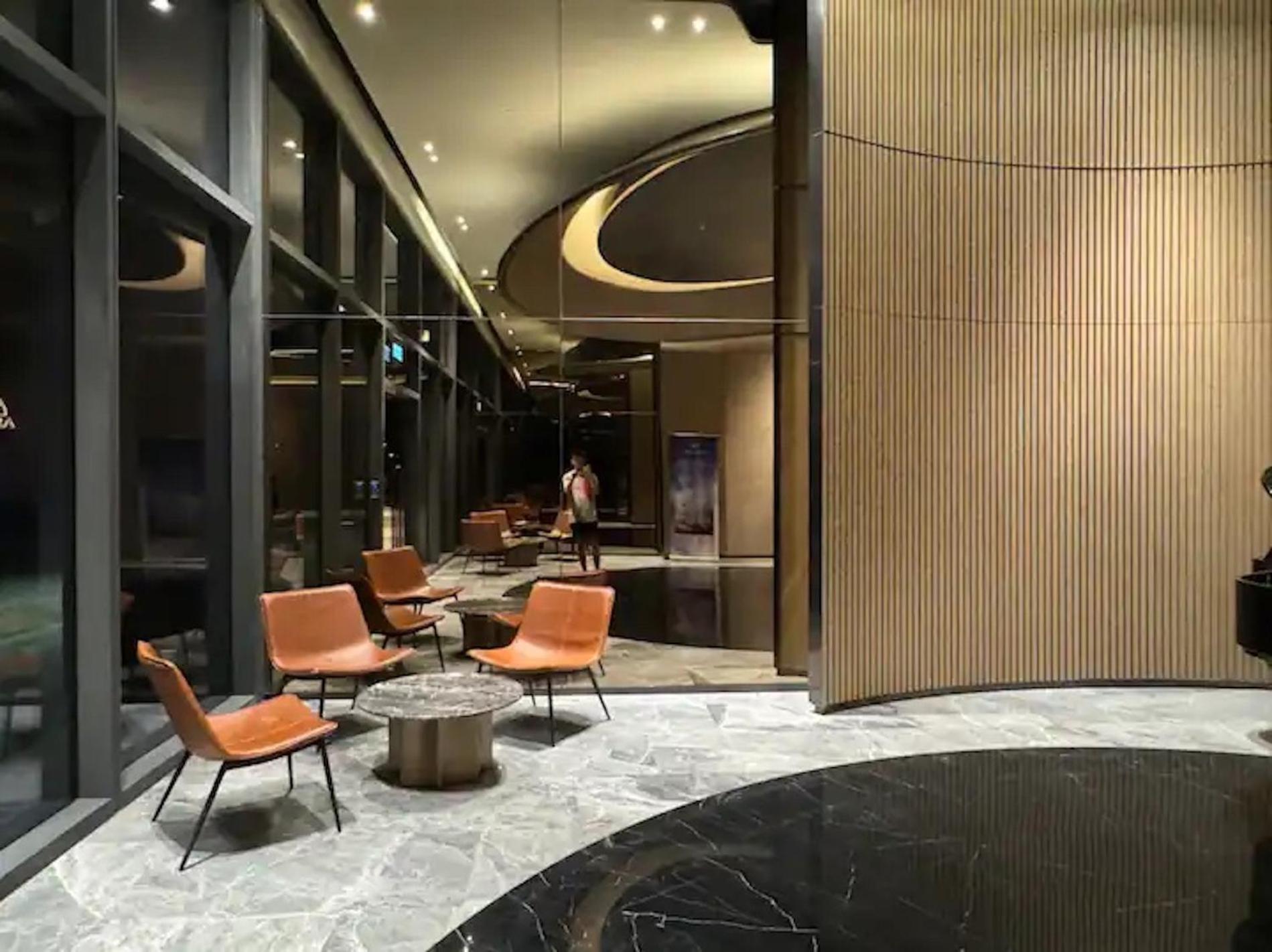 The Opera Apartment Cental Saigon Free Pool-Gym-Sauna Room- Golf Mini Ciudad Ho Chi Minh  Exterior foto