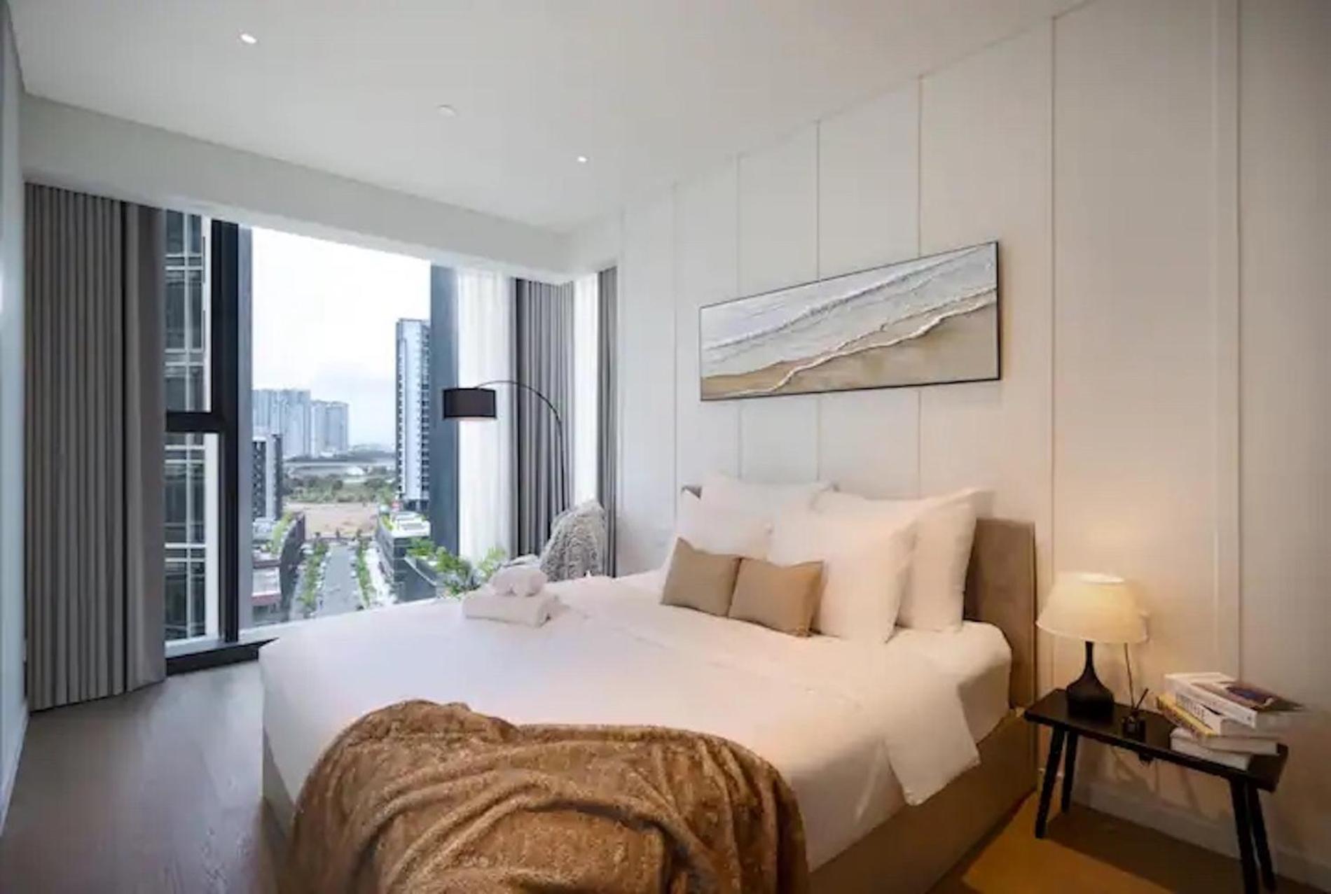 The Opera Apartment Cental Saigon Free Pool-Gym-Sauna Room- Golf Mini Ciudad Ho Chi Minh  Exterior foto